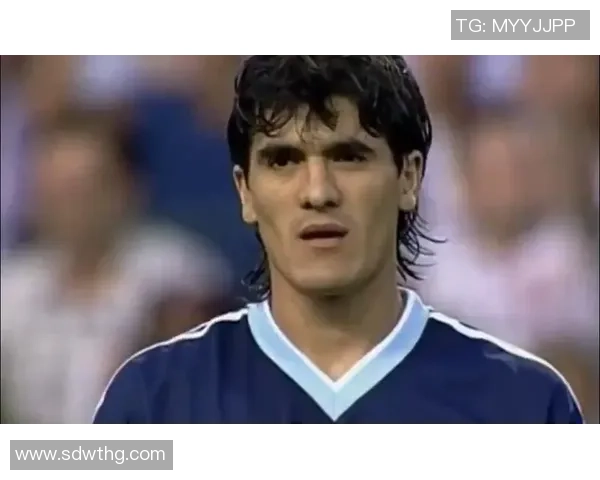 名字中带八的足球球星有哪些他们的精彩表现与成就揭秘 名字中带八的足球球星有哪些他们的精彩表现与成就揭秘