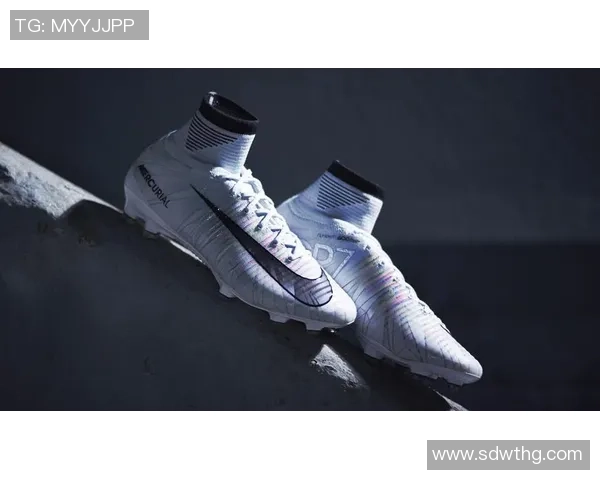 盘点当红足球球星的战靴选择与表现如何助力他们在赛场上大放异彩 盘点当红足球球星的战靴选择与表现如何助力他们在赛场上大放异彩